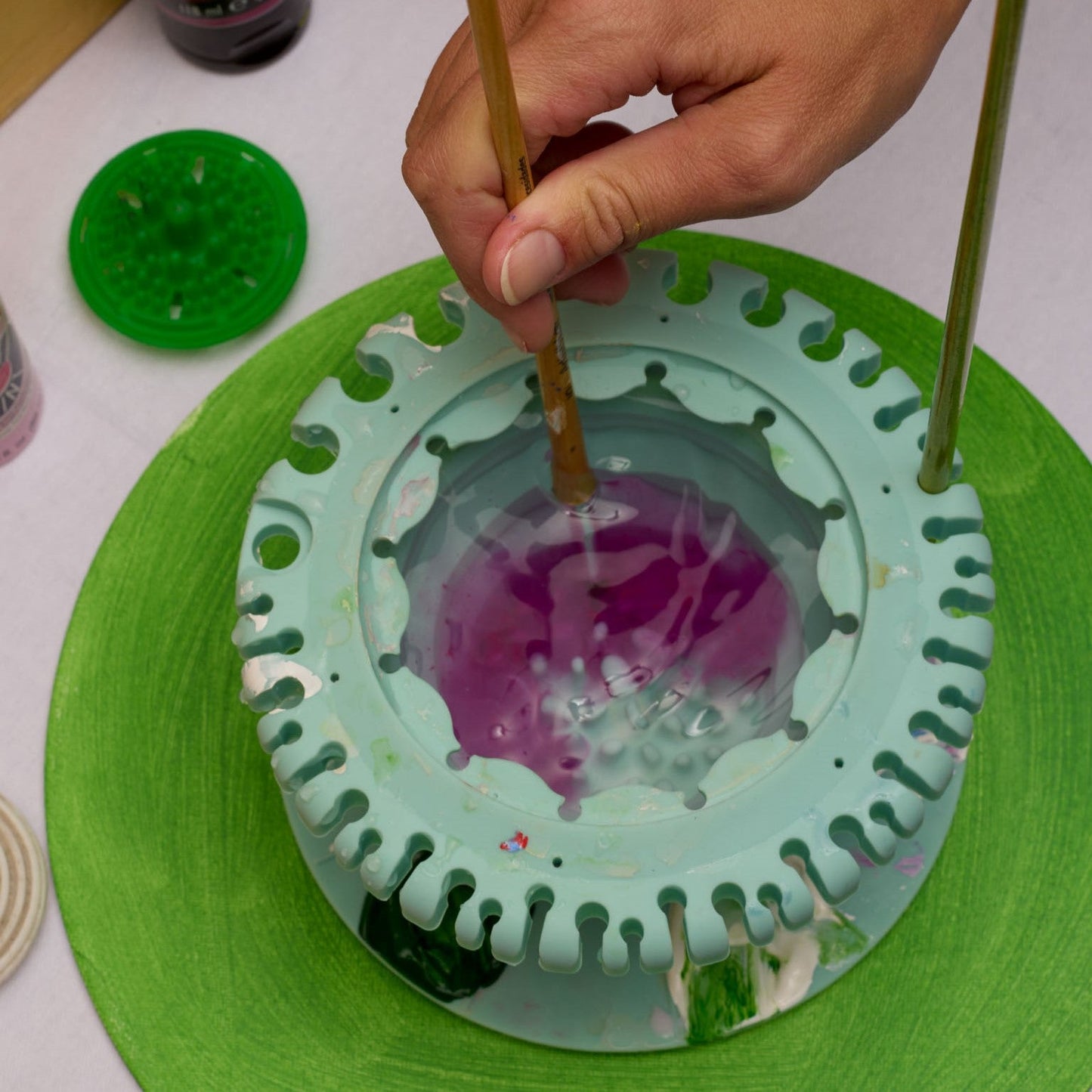 Playtrixlab® Portable Paint Pallet, Brush Cleaner and Organizer